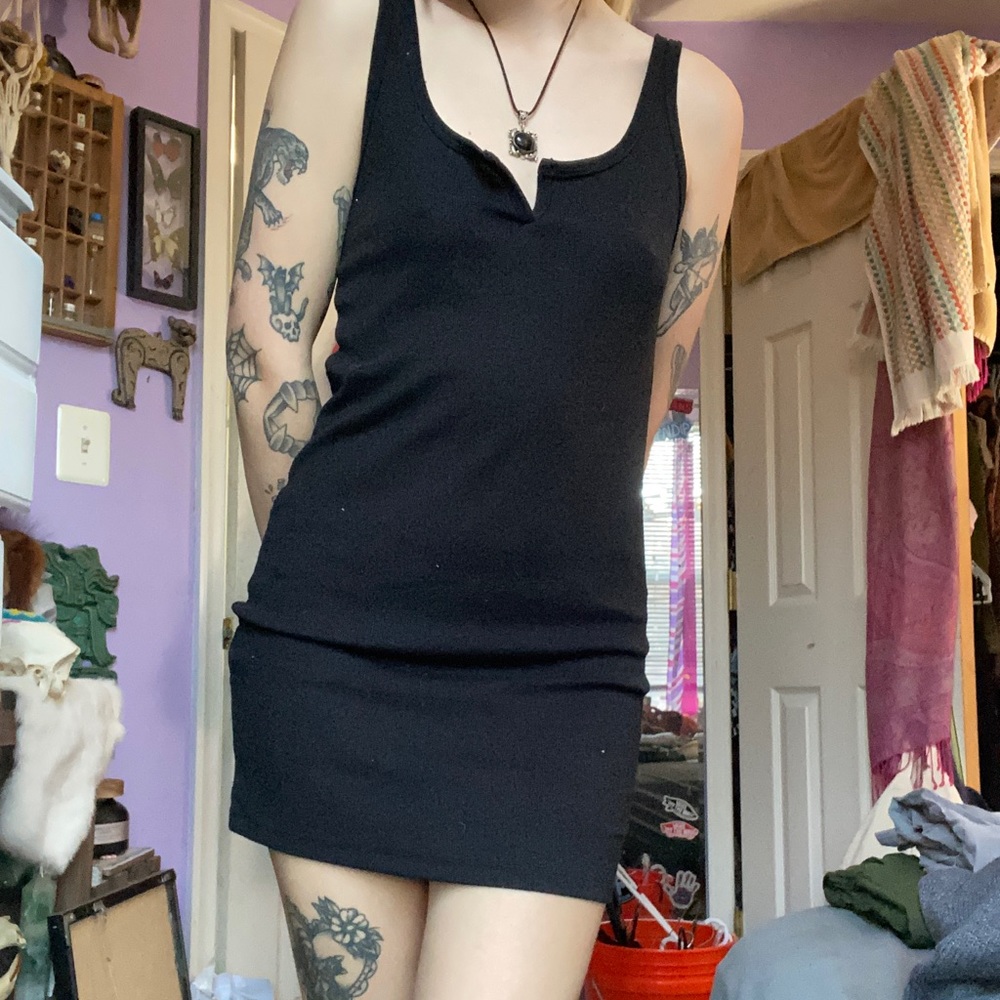 Black Kendall and Kylie dress
